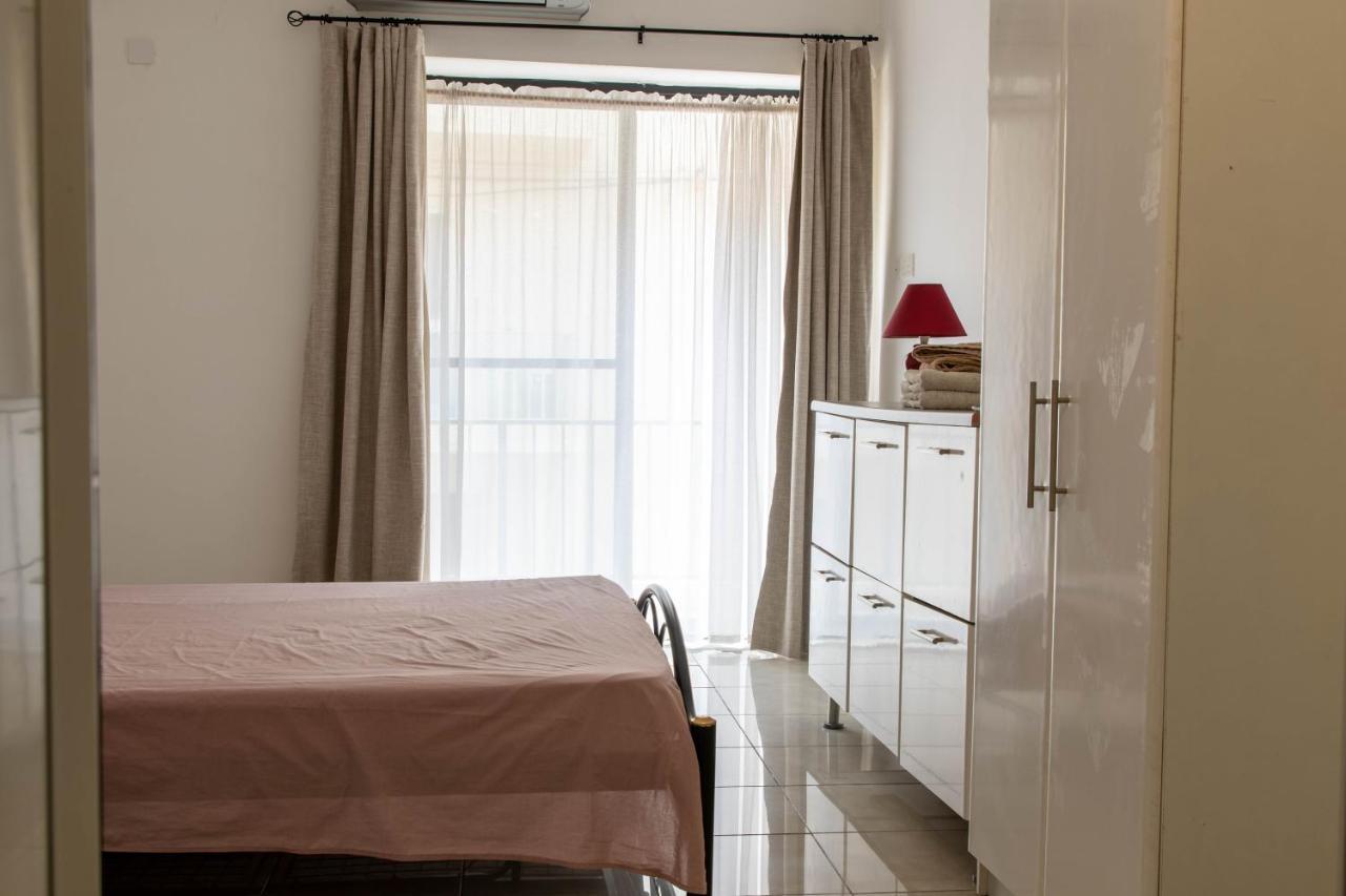 Spacious 3-Bedroom Apartment 30 Seconds From Sea 马尔萨斯卡拉 外观 照片